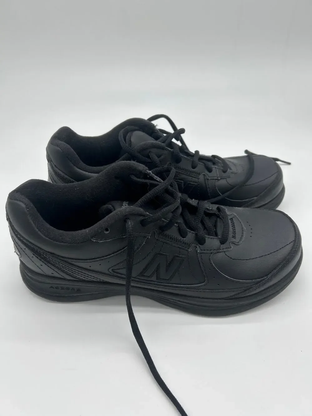 New Balance 577 Walking Shoes Women’s Size 9B Black Leather WW577BK USA